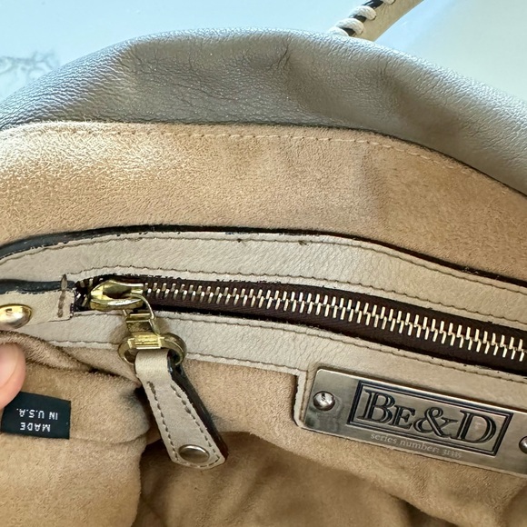 Be&D Leather Handbag - Picture 9 of 14